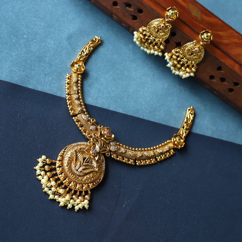 Antique with Leaf desgin Neckpiece