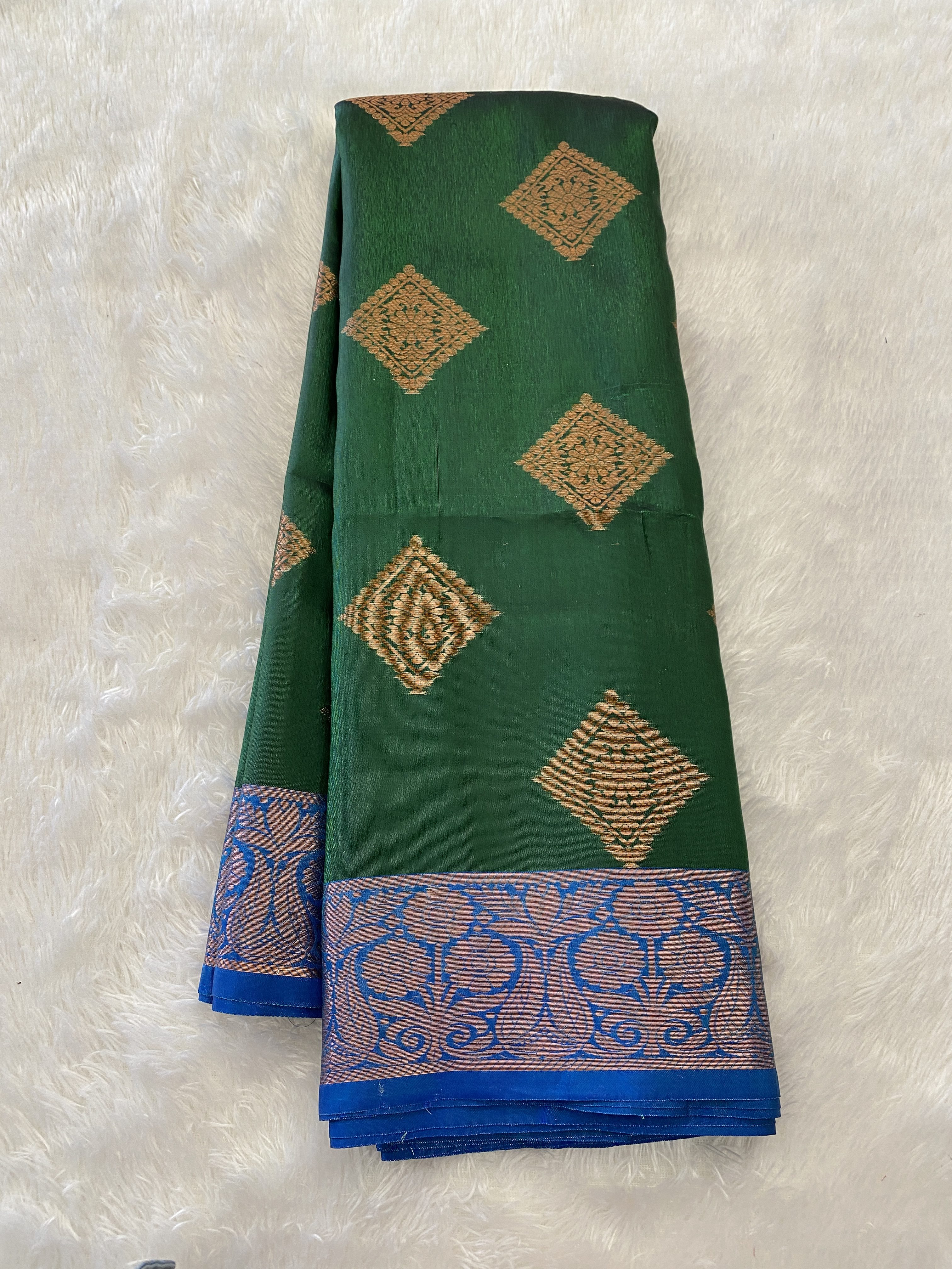 Apsara - Semi Tissue Sarees with Floral Zari Border (Diamond Motifs) 15503