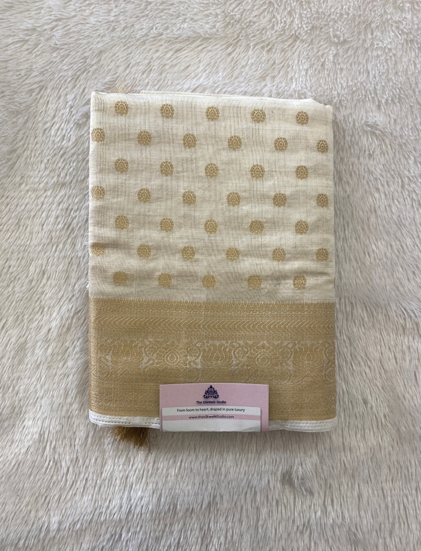 Meenakshi – The Tussar Saree With Small Dots SWS228