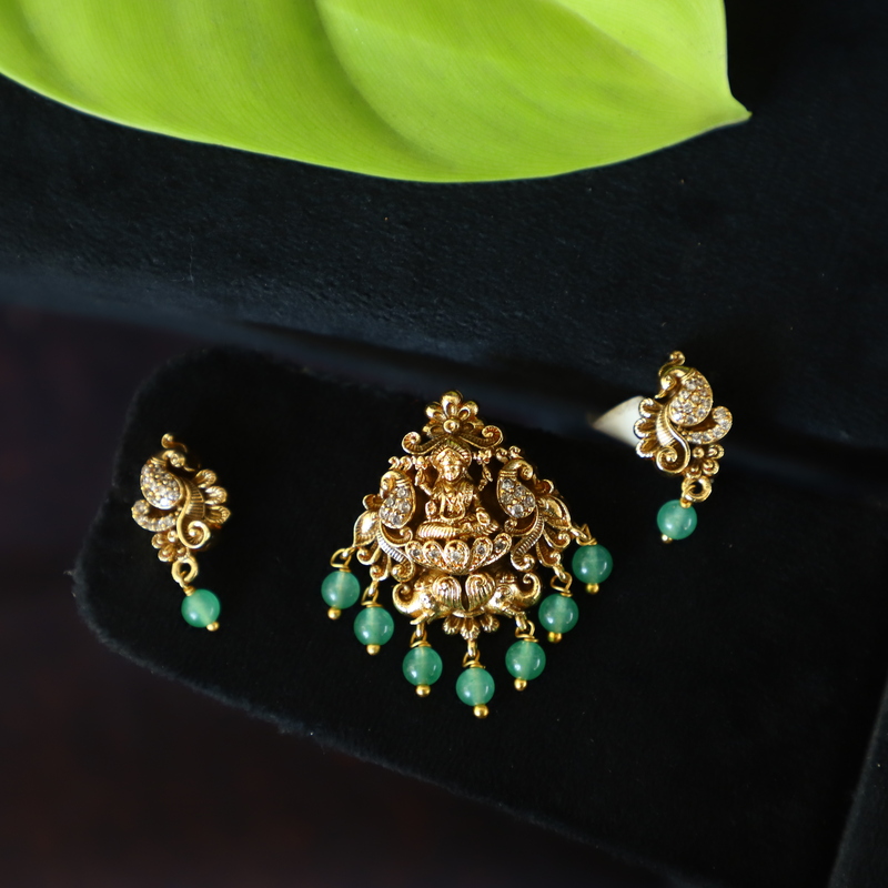 Gold Finish Square Shape Pendent  Earing Set