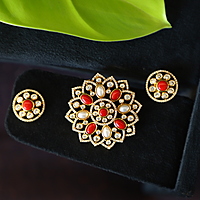 Gold finish floral design Pendant