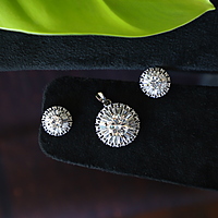 Rubi Victorian Pendant