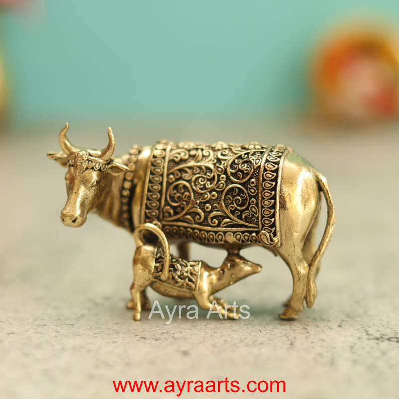 Premium Brass Cow And Calf 1.5 Inch Height