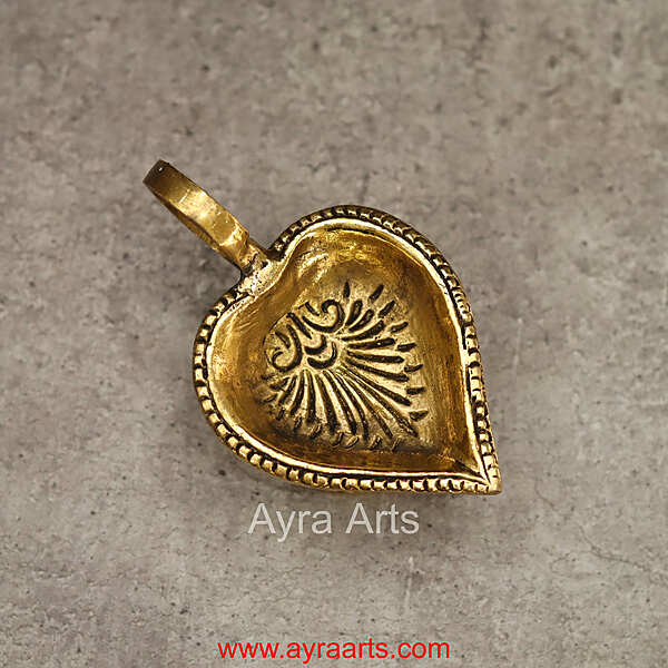 Brass Ethnic Leaf Design Diya with Handle Holder for Pooja - 2.5 inch Height