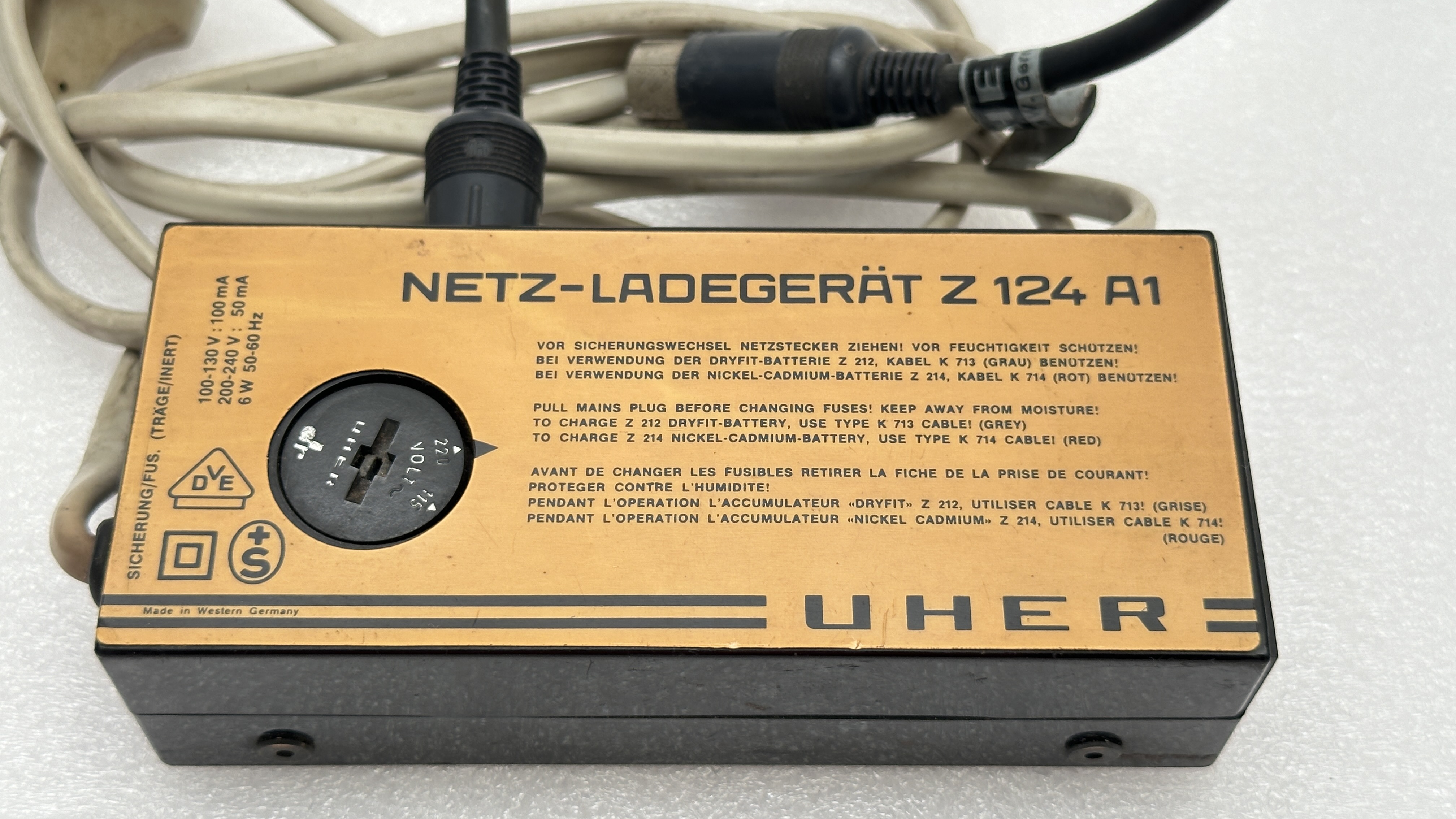 UHER 1200 Report Synchro Portable Reel-to-Reel Recorder (Non-Working, As-Is) - UH-1200 UHER 1200 Report Synchro Portable Reel-to-Reel Recorder (Non-Working, As-Is) - UH-1200