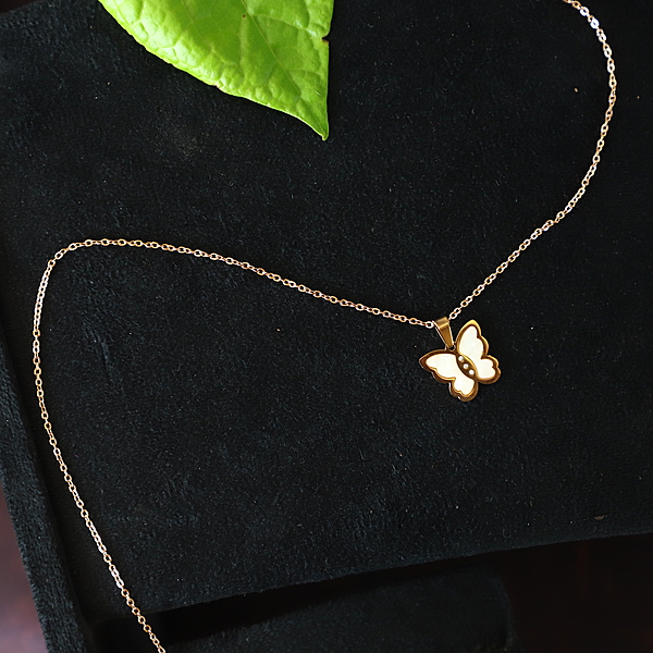 Unique Butterfly Floral Pendant set with Earing