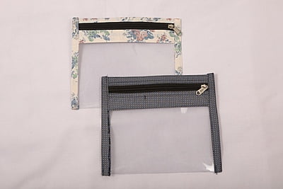 TRANSPARENT POUCHES SET OF 2