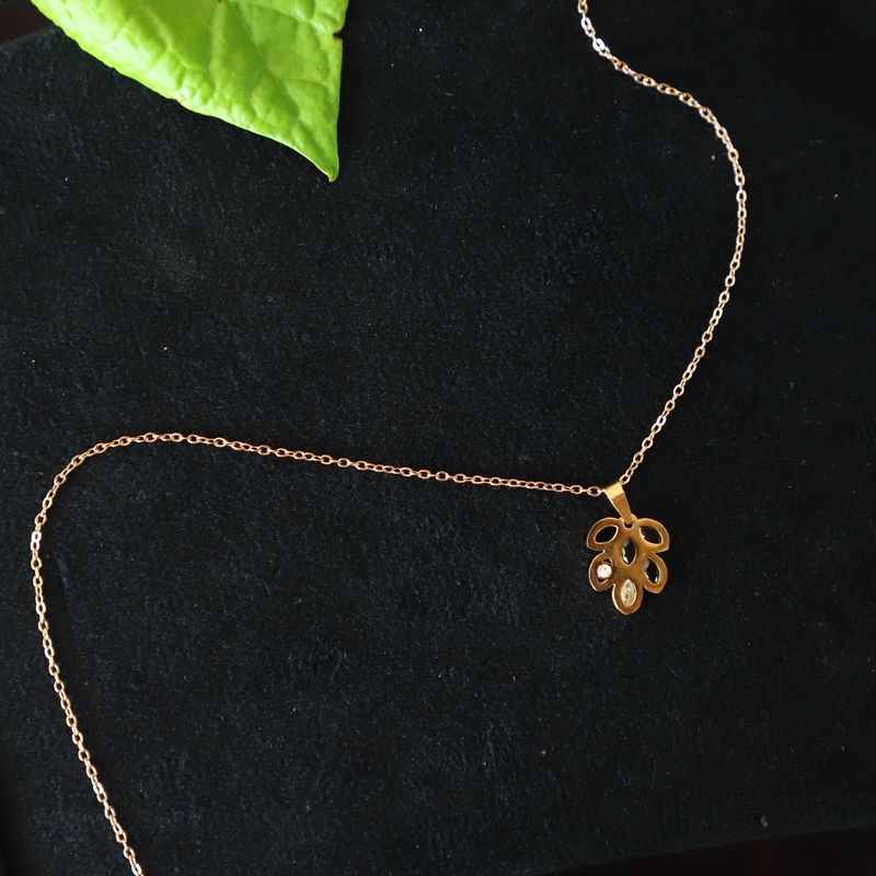 Leaf design rose gold chain