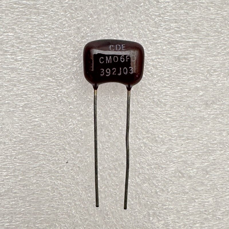 CDE - Silver Mica Capacitors 3900pF 500V 5% Radial-Leaded - CM06FD392J03 CDE - Silver Mica Capacitors 3900pF 500V 5% Radial-Leaded - CM06FD392J03