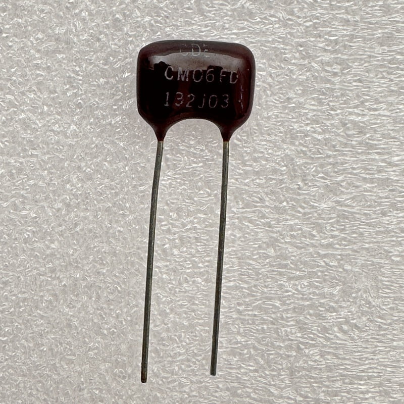 CDE - Silver Mica Capacitors 1300pF 500V 5% Radial-Leaded - CM06FD132J03 CDE - Silver Mica Capacitors 1300pF 500V 5% Radial-Leaded - CM06FD132J03
