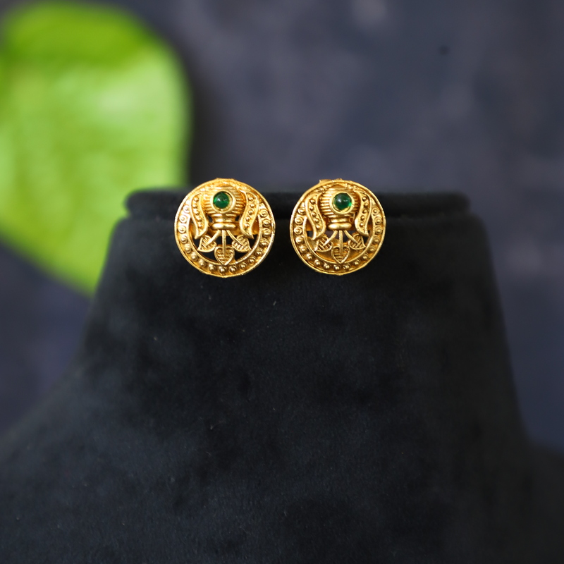 Round shape leaf trendy stud