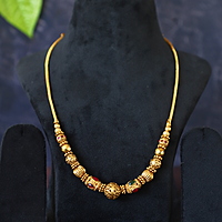Attractive design with stone neckpiece