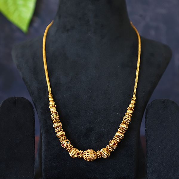 Triangle shape Diamond Neckpiece