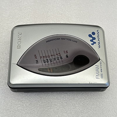 SONY - Stereo Cassette Walkman - FM/AM - WM-FX193 SONY - Stereo Cassette Walkman - FM/AM - WM-FX193