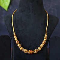 Unique  gold and pearl little beat neckpiece
