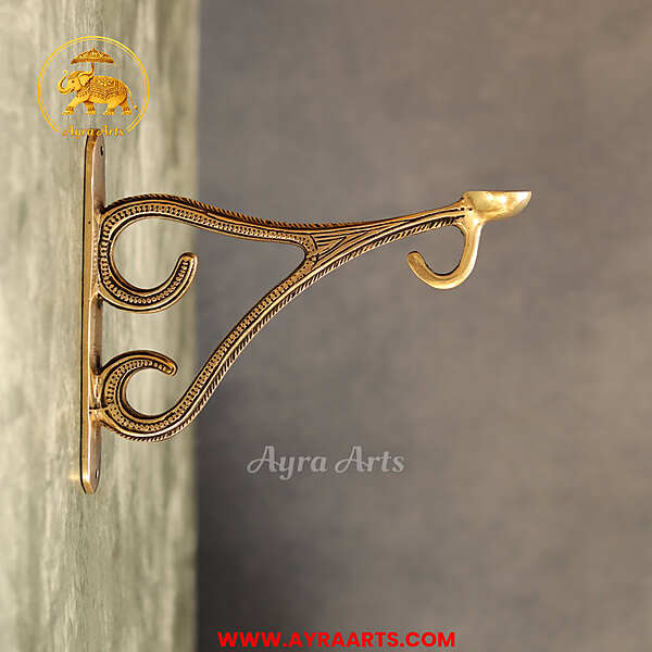 Brass Simple Wall Bracket - 5.5 Inch Height