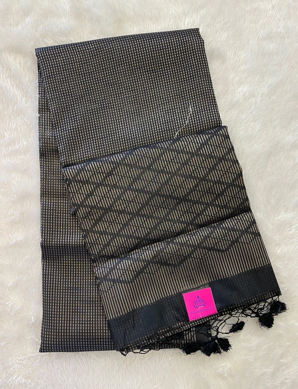 Amira - The Silk Cotton Saree 19310