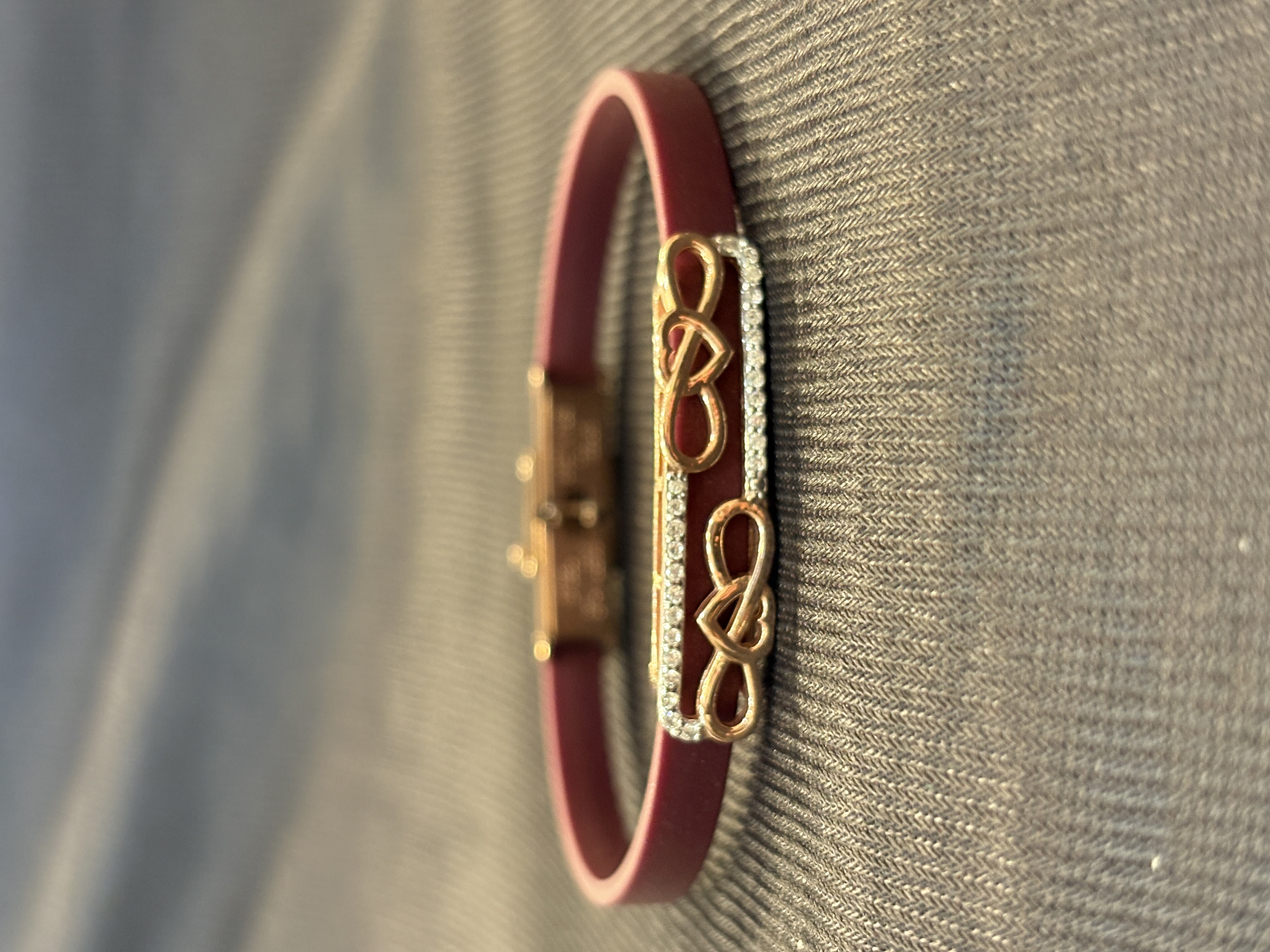 Silver aradhana unisex band with rosegold finish