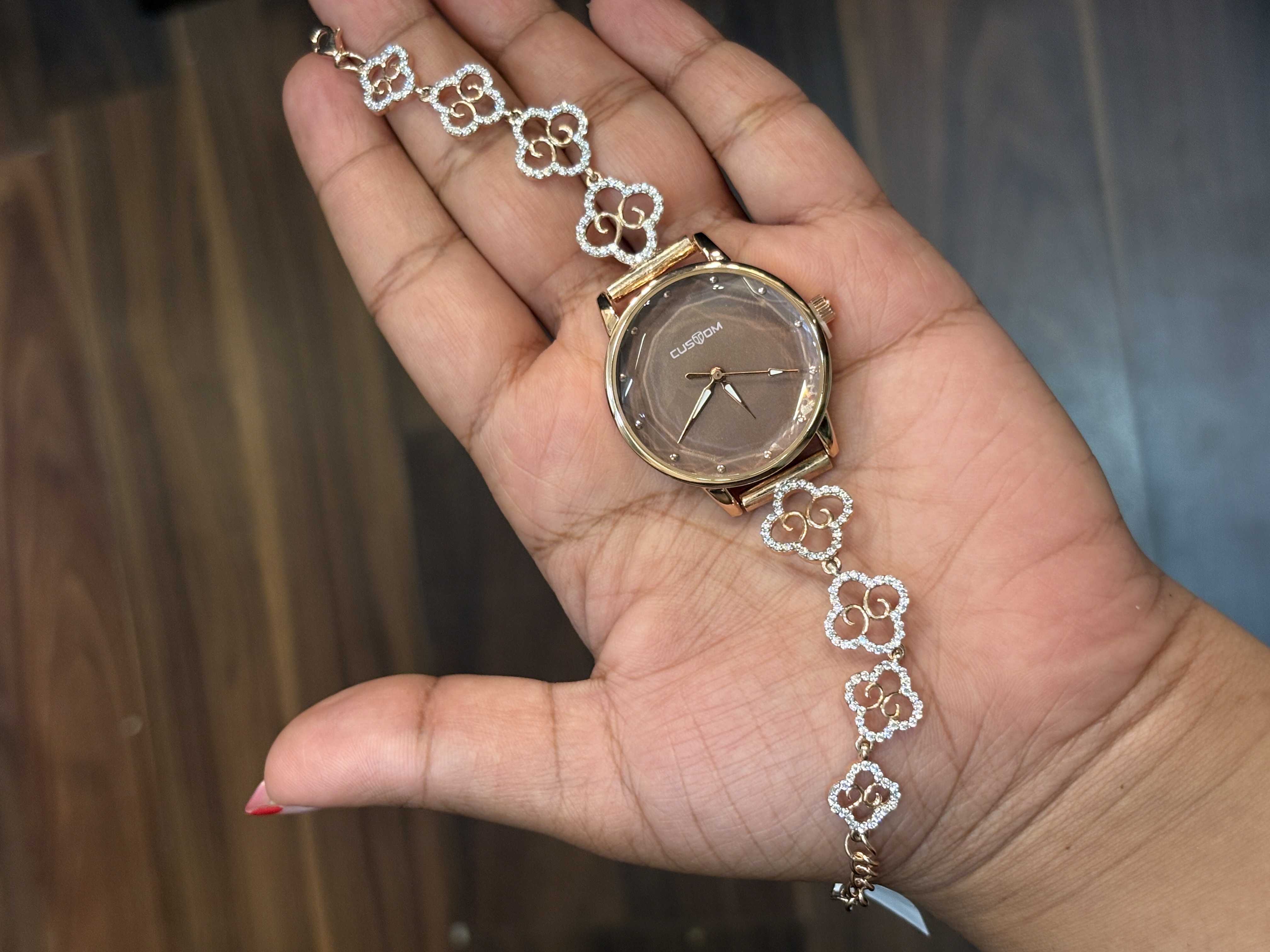 Silver arushi watch with rosegold finish