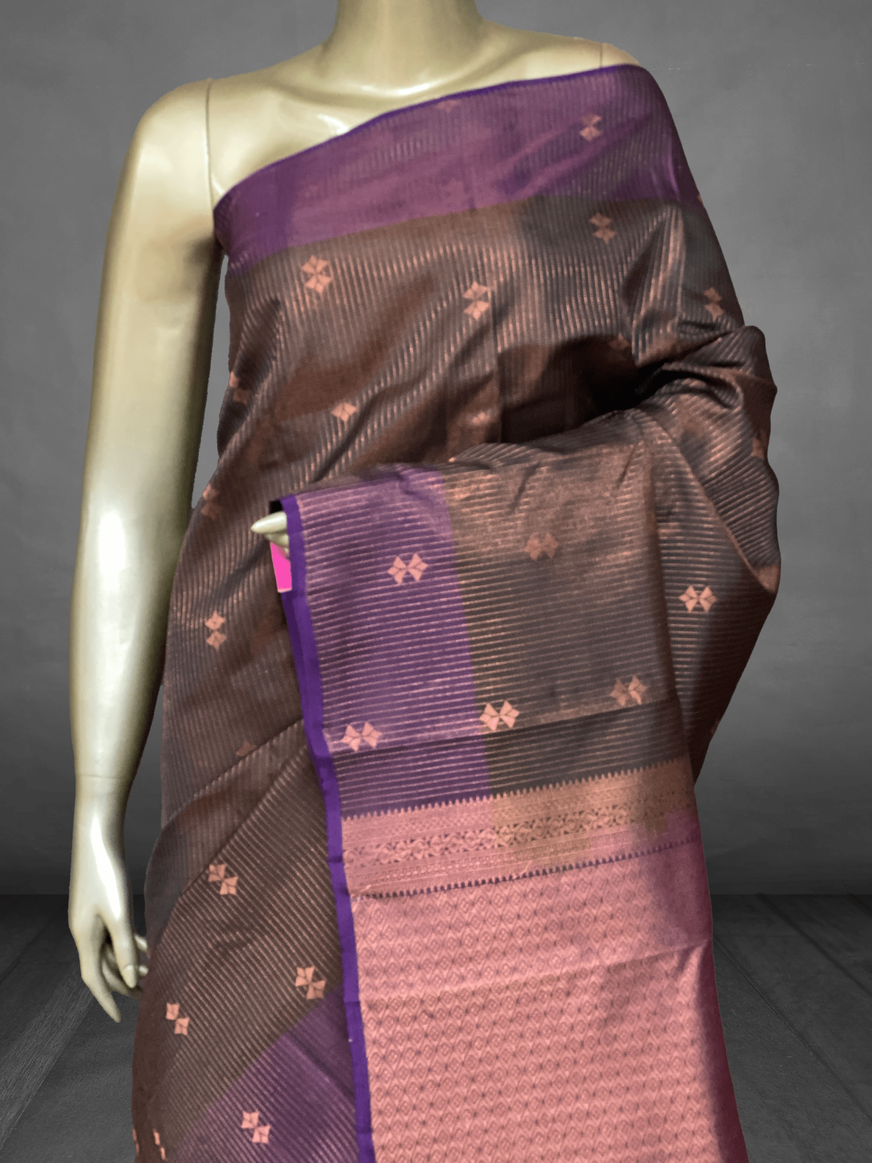 Janaki – The SilkWalk Delights (Borderless) 14452