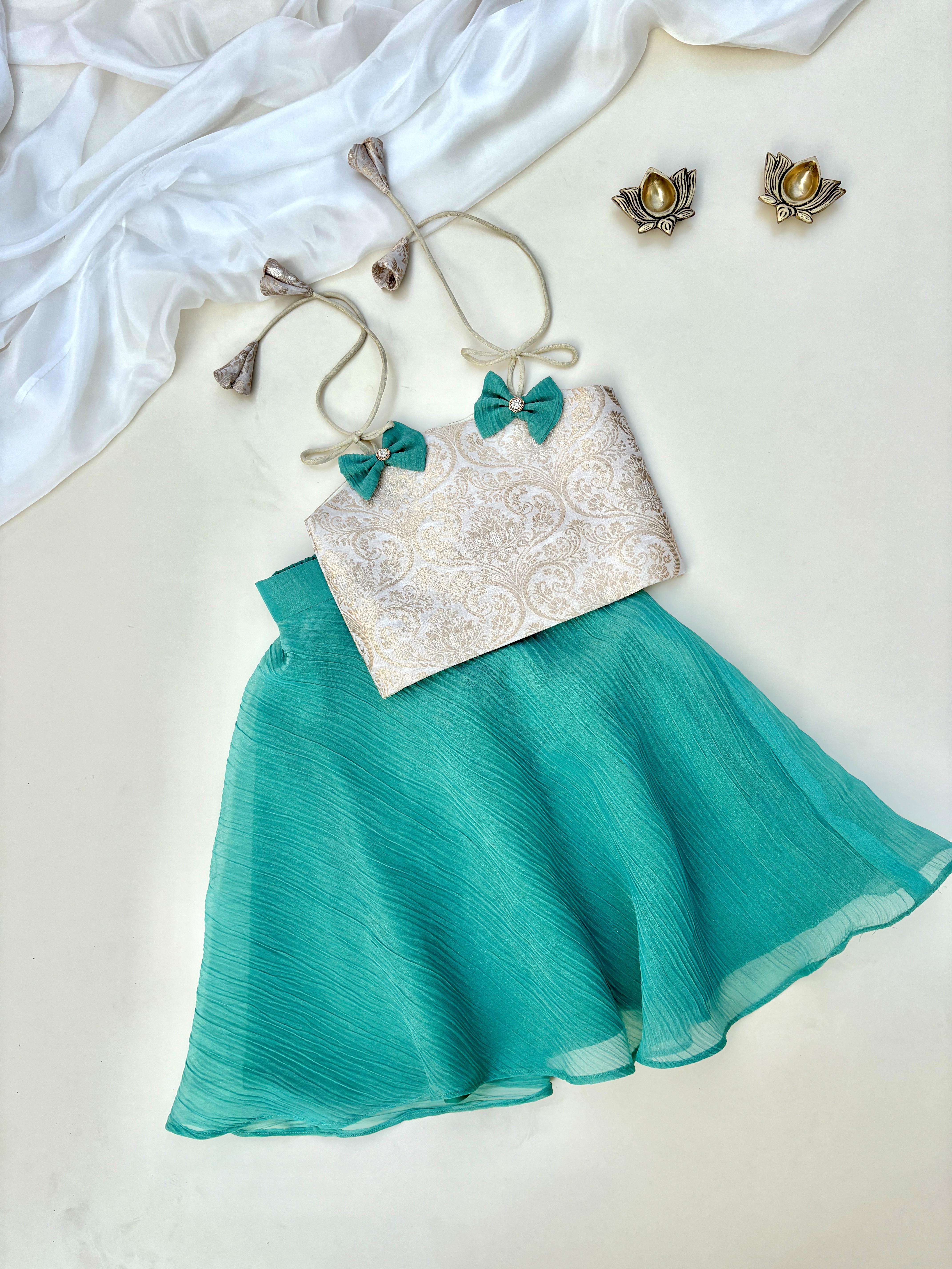 Turquoise-golden Bow Brocade Silk Set