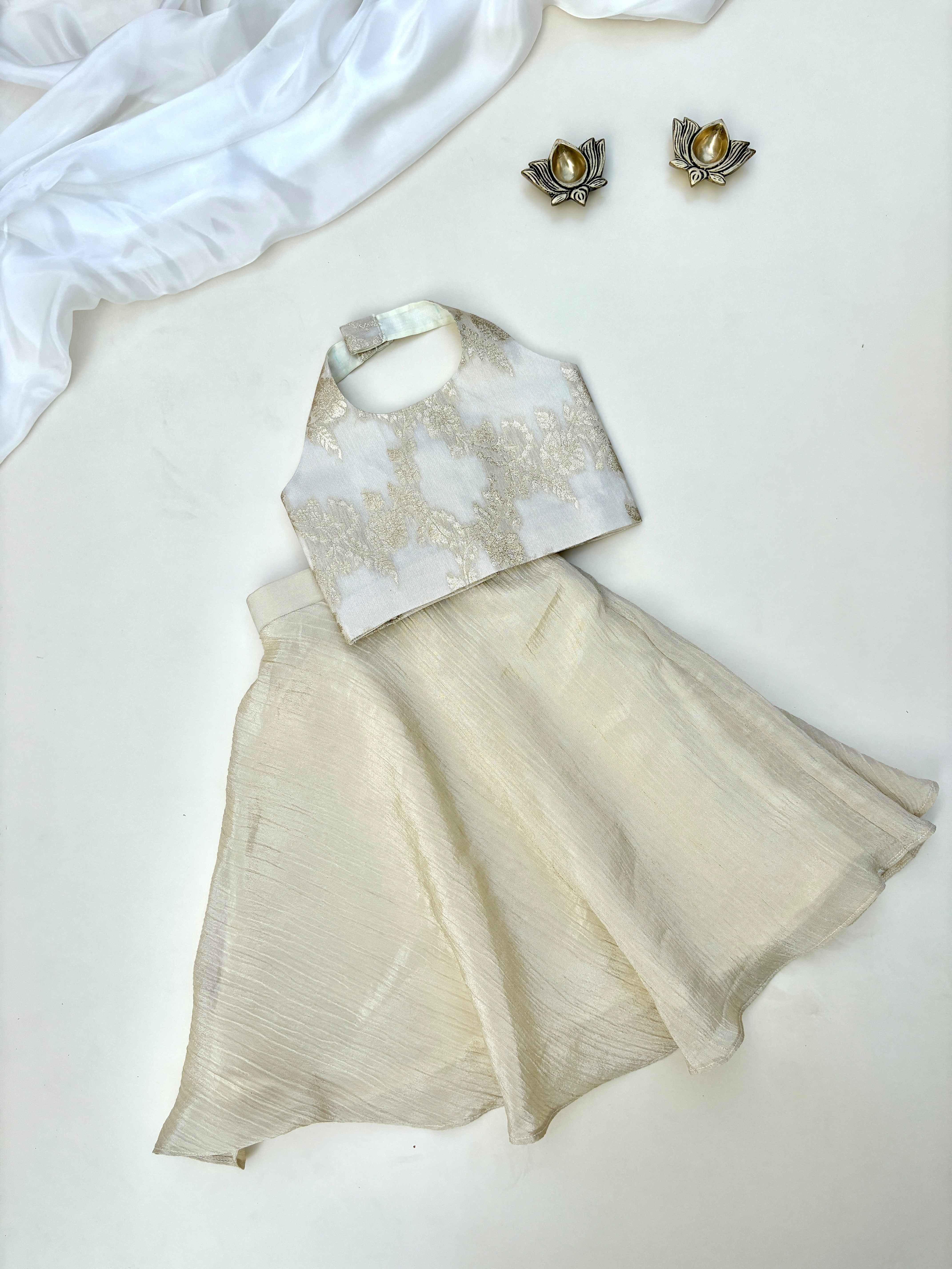 Ivory Blossom Brocade Silk Set