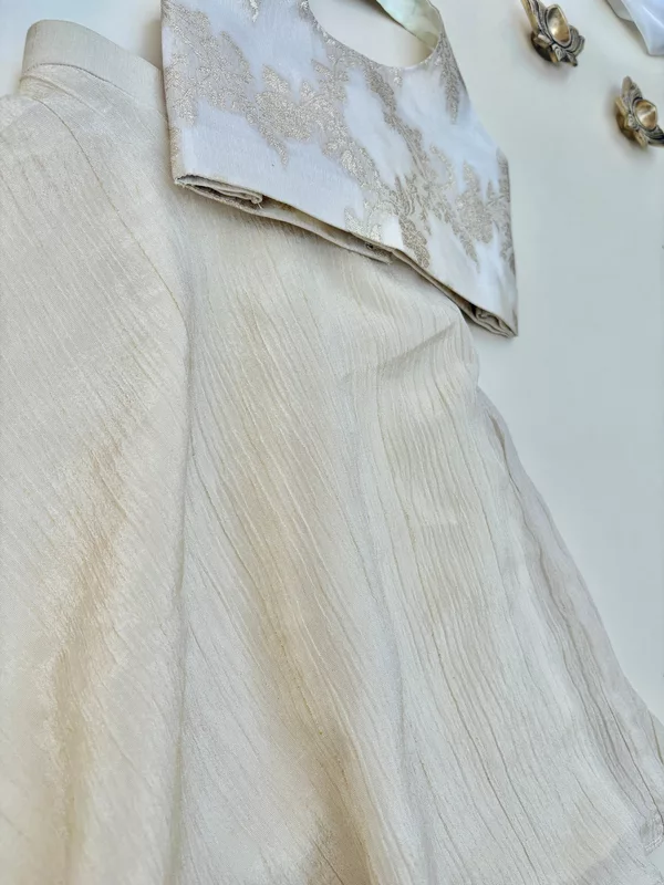 Ivory Blossom Brocade Silk Set