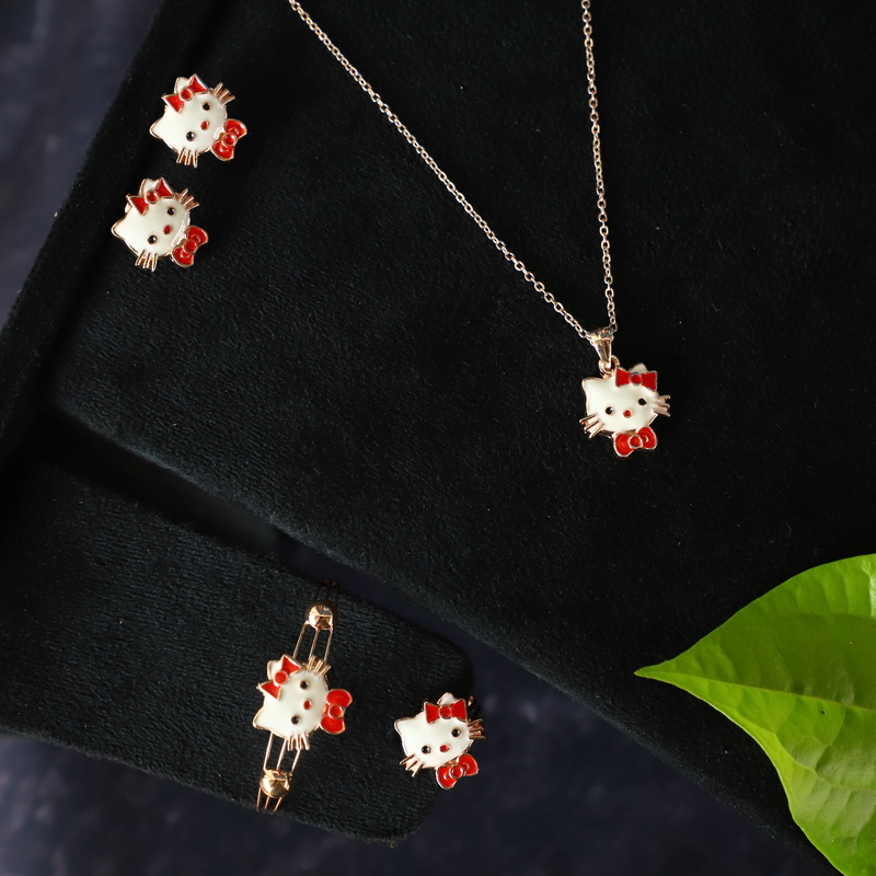 Fancy kitten design with unique kids combo set