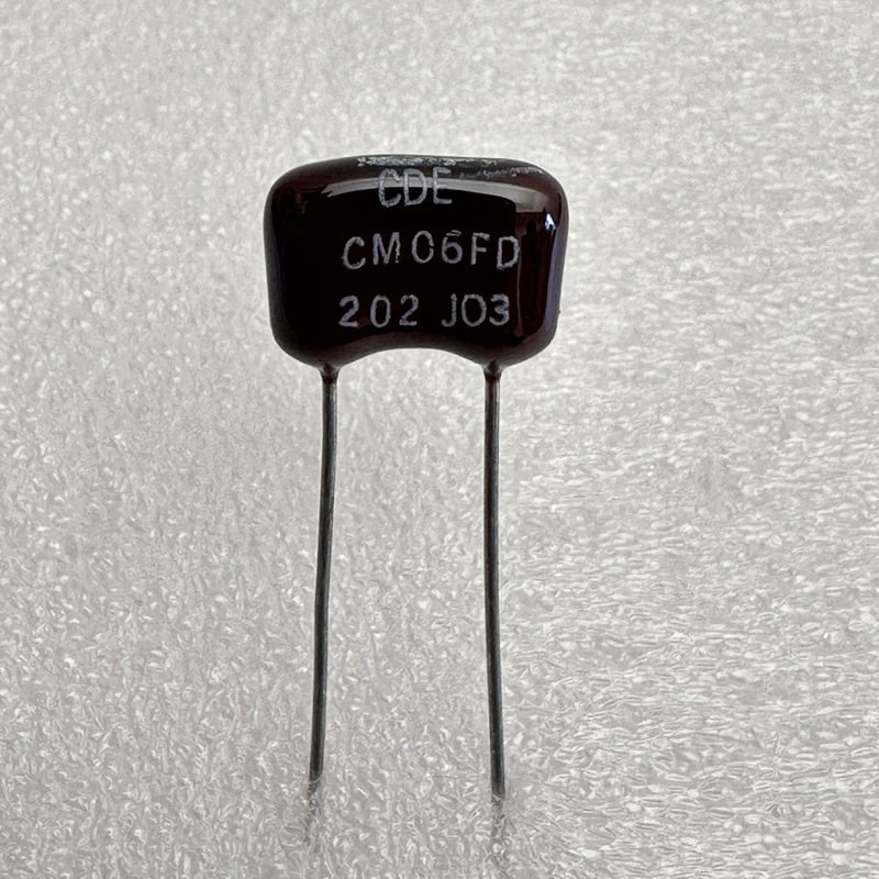CDE - Silver Mica Capacitors 2000pF 500V 5% Radial-Leaded - CM06FD202J03 CDE - Silver Mica Capacitors 2000pF 500V 5% Radial-Leaded - CM06FD202J03