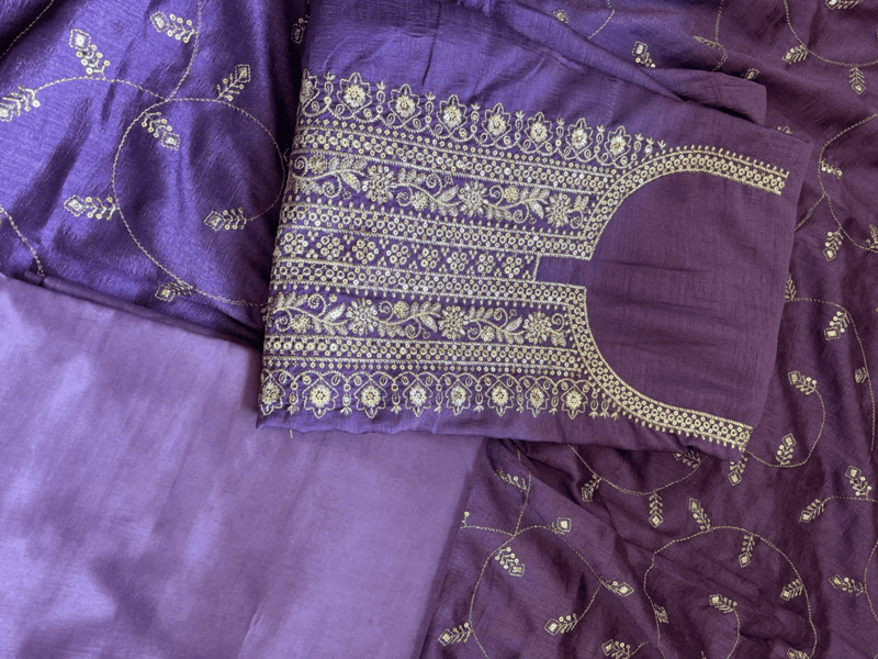 A47 - Neck Embroidery