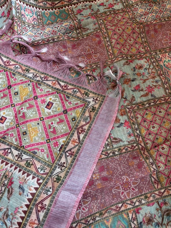 A45 - Flower Aariwork