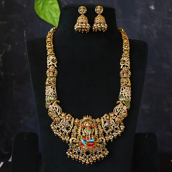 LAXI MEENAKARI HARAM