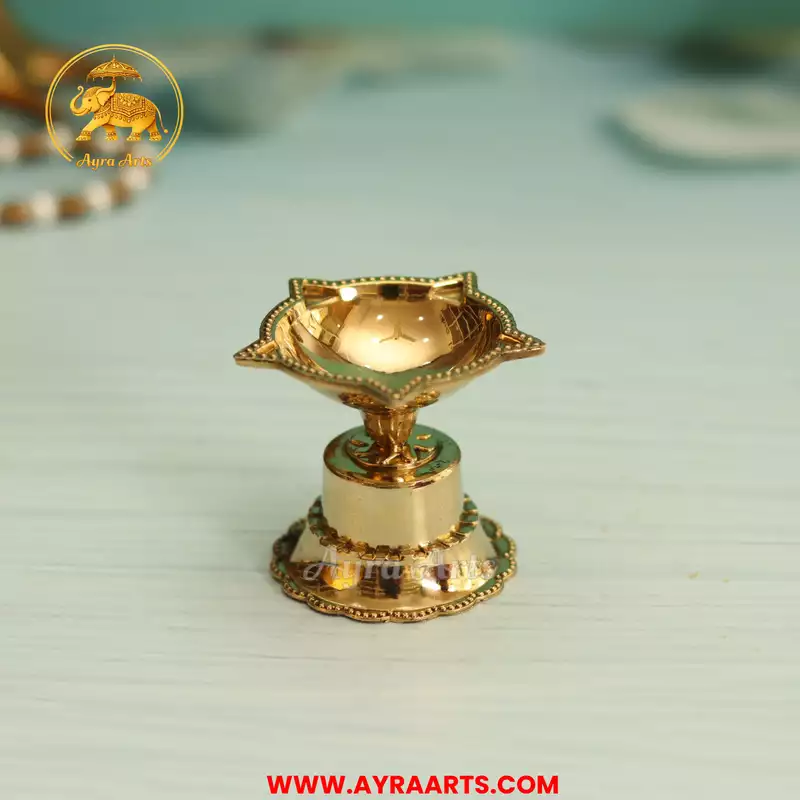 Brass Five Wick Nakshatra Deepam Diya - Size 1