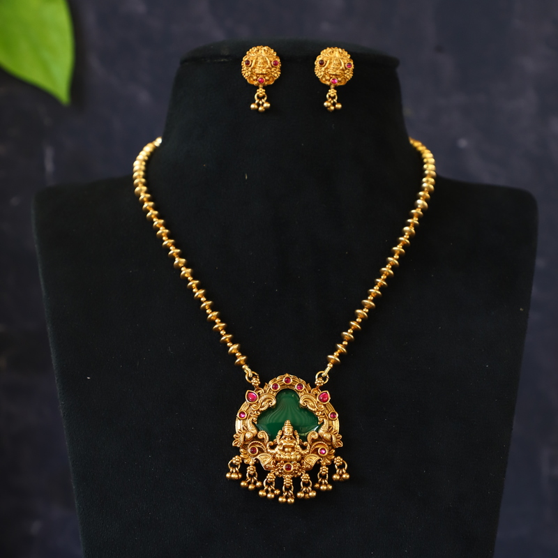 LONG HARAM ROUND SHAPE DOLLAR