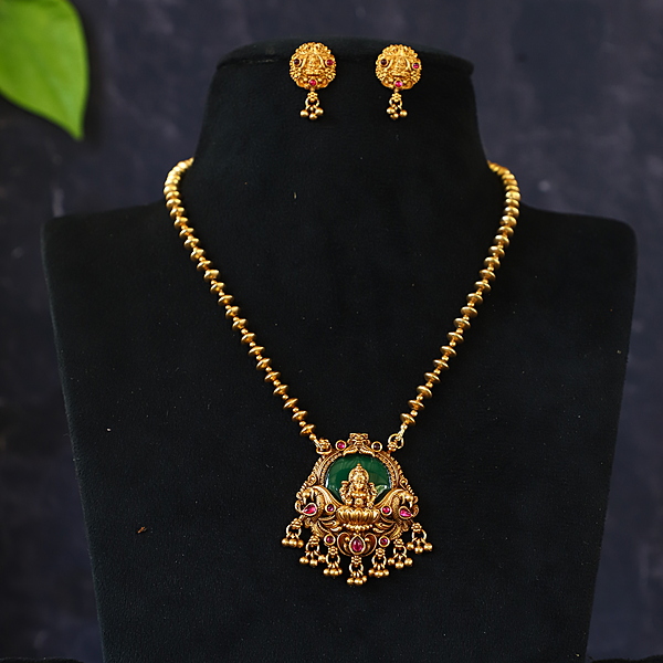 LONG HARAM ARE WHITE STONE DESIGN IN LAKSHMI DESIGN