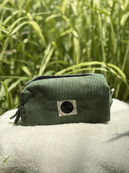 Vanity pouch
