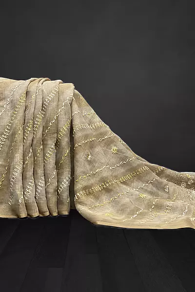 Madavi - The Linen Cotton Saree in Chain Knot 19413