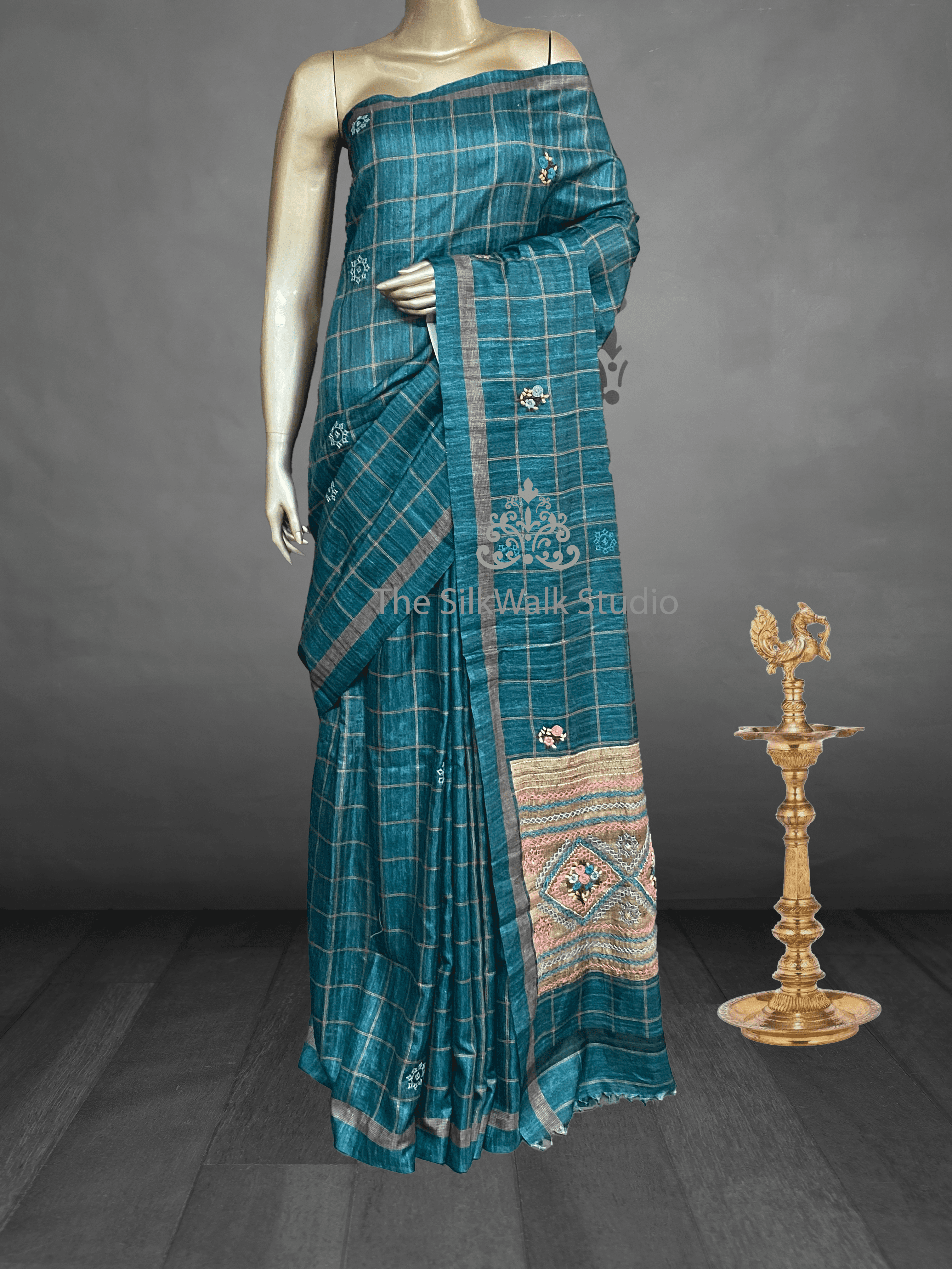 Saanvi - The Dupion Tussar Saree with Thread Pallu 18105