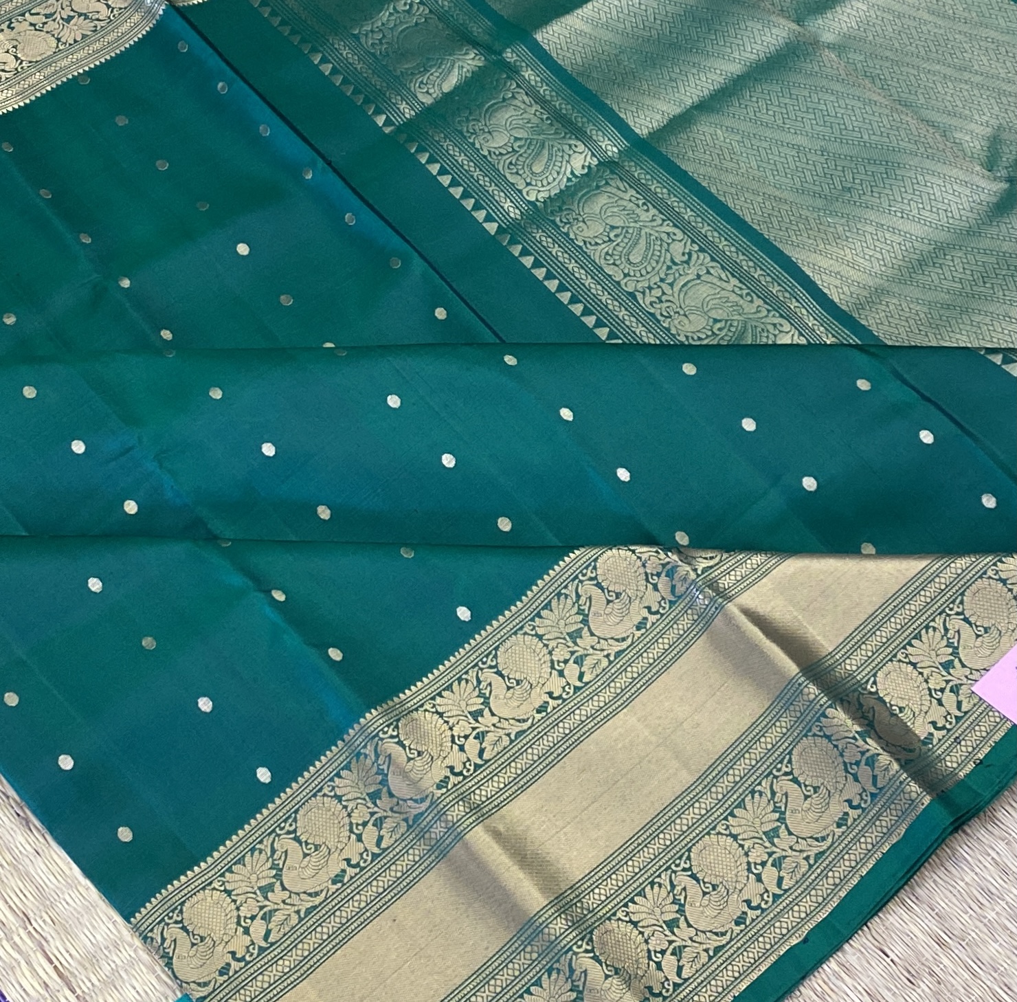 VRINDA – THE SILKWALK EXCLUSIVES  8565