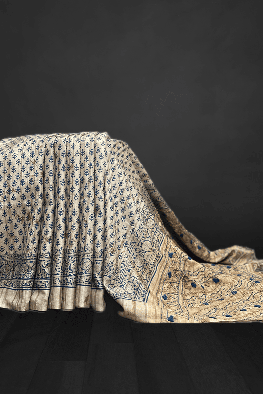 Saanvi - The Dupion Tussar Saree in Checked Body pattern 18083