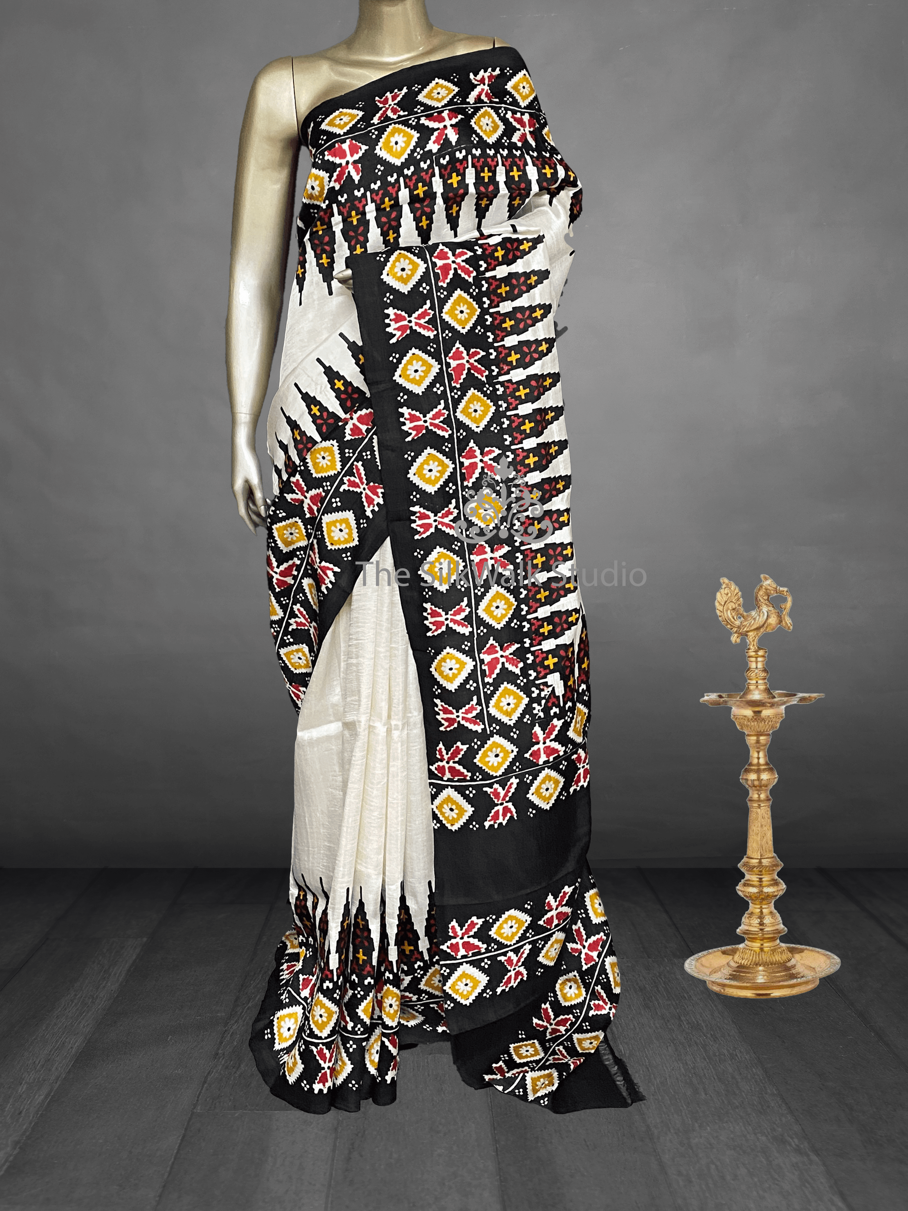 Amrita – Digital Printed Tussar Sarees 15250