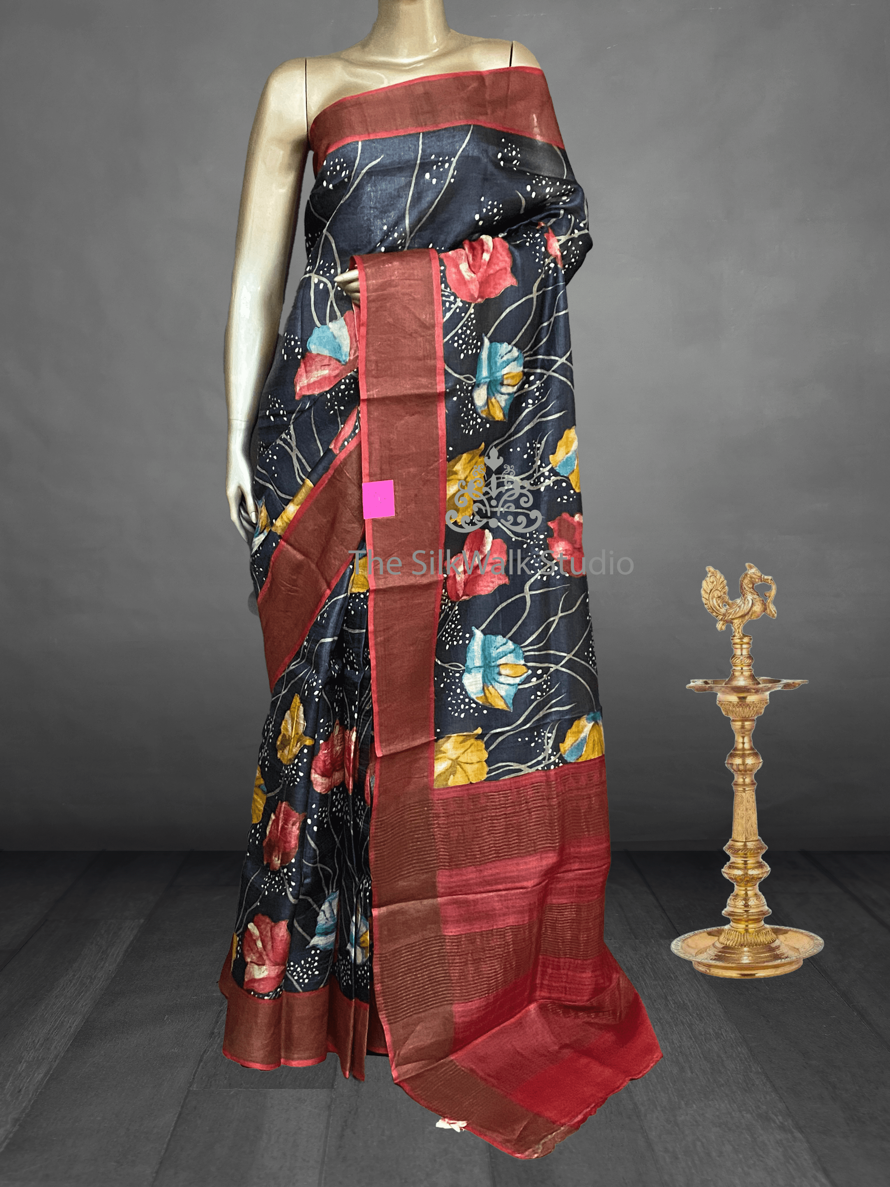 Anushka – Pure Tussar Saree (Big Flowers Design) 15214