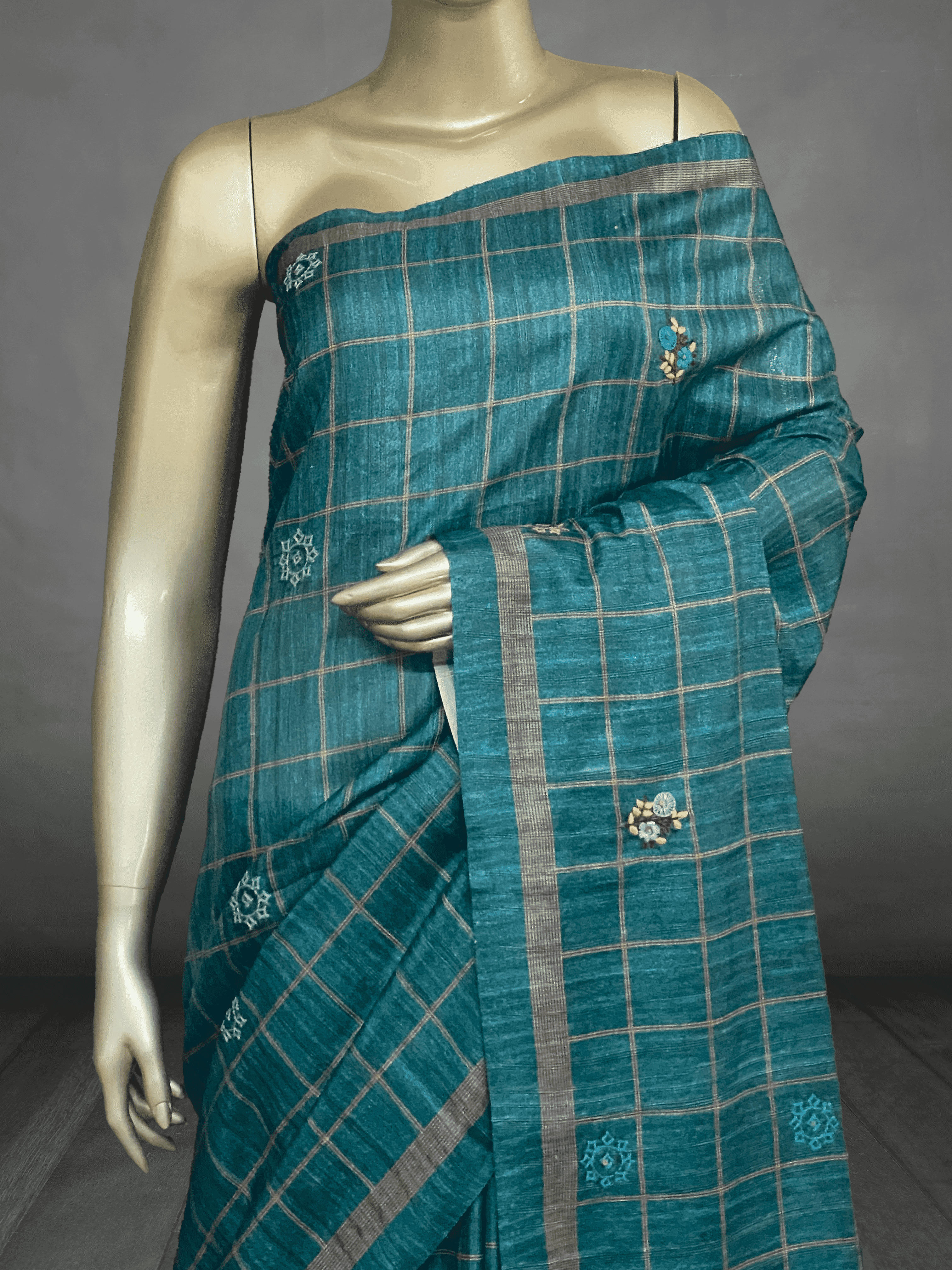 Saanvi - The Dupion Tussar Saree with Thread Pallu 18105