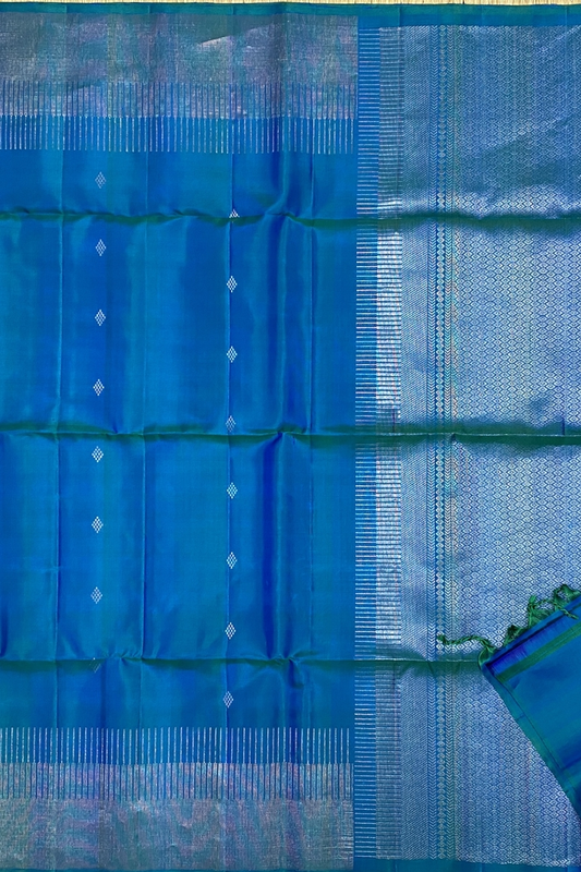 24823