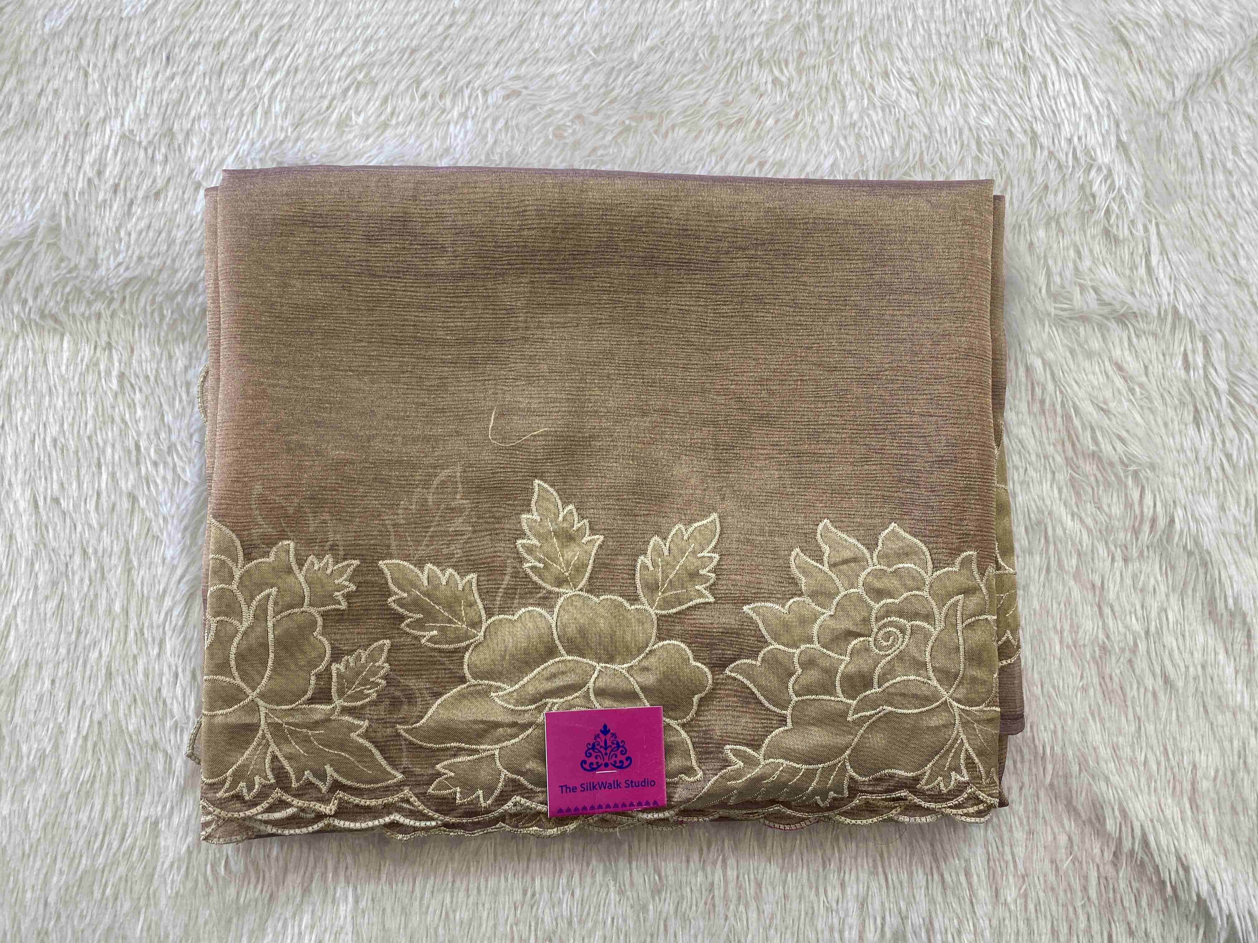 Rachel - The Crush Tissue Saree in Applique Border SWS8