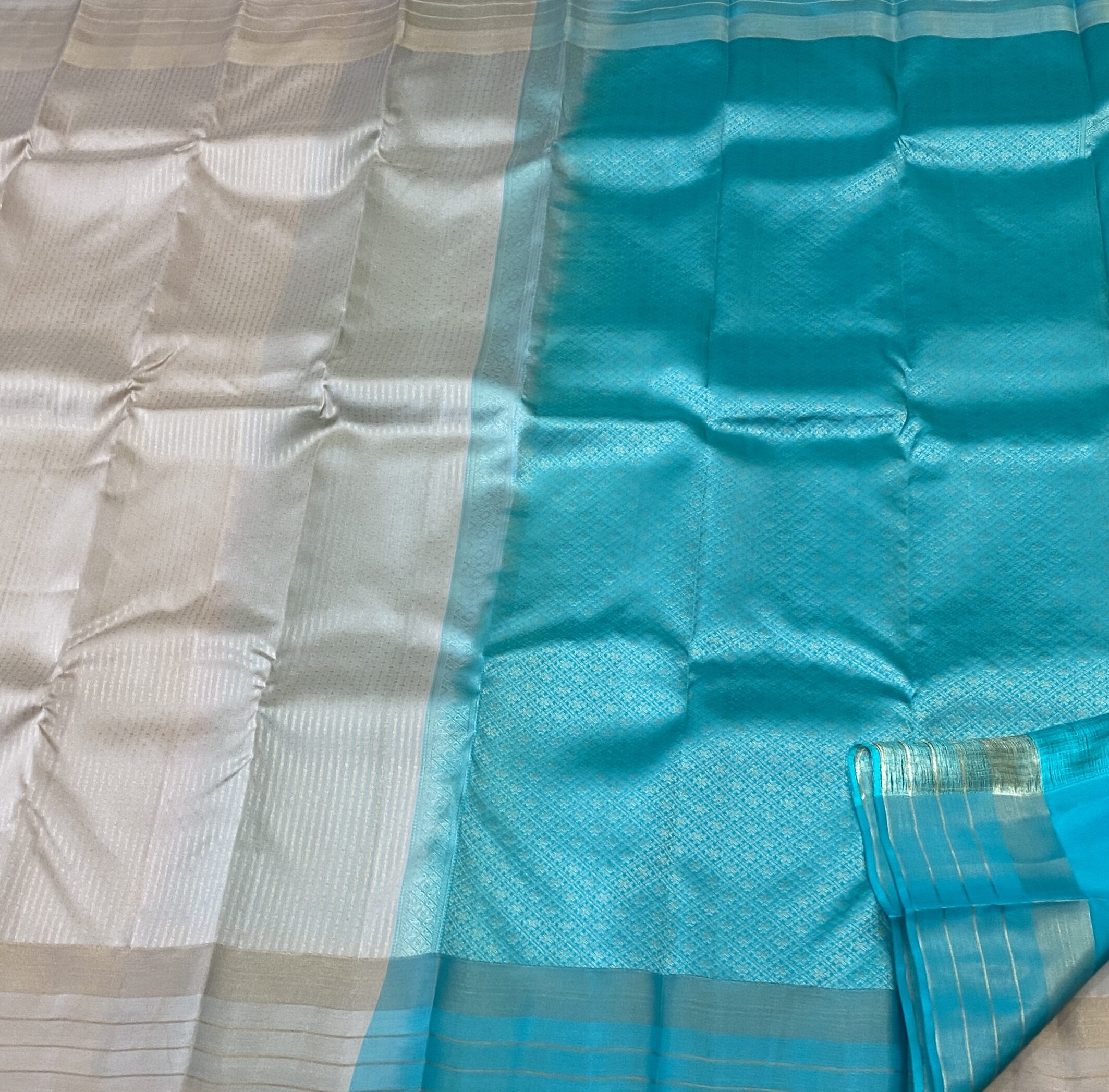 Abhirami - The Silk Walk Delights SWS12