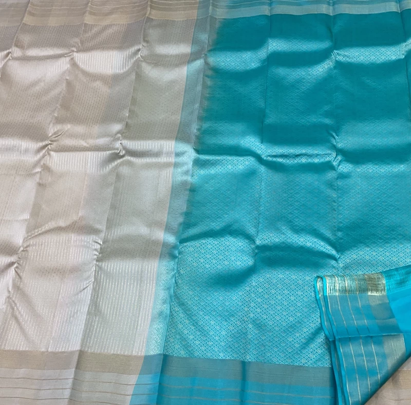 Abhirami - The Silk Walk Delights SWS12