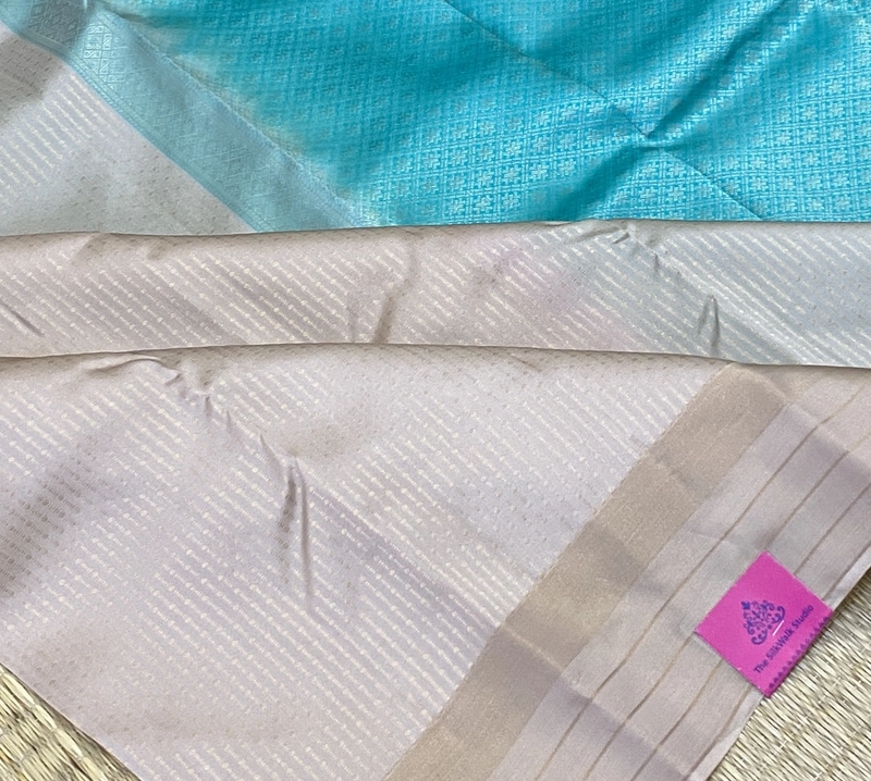 Abhirami - The Silk Walk Delights SWS12