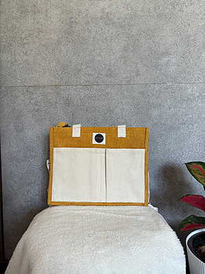 Multi pocket tote bag