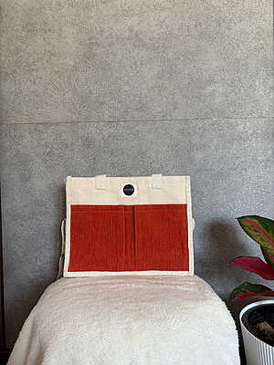 Multi pocket tote bag